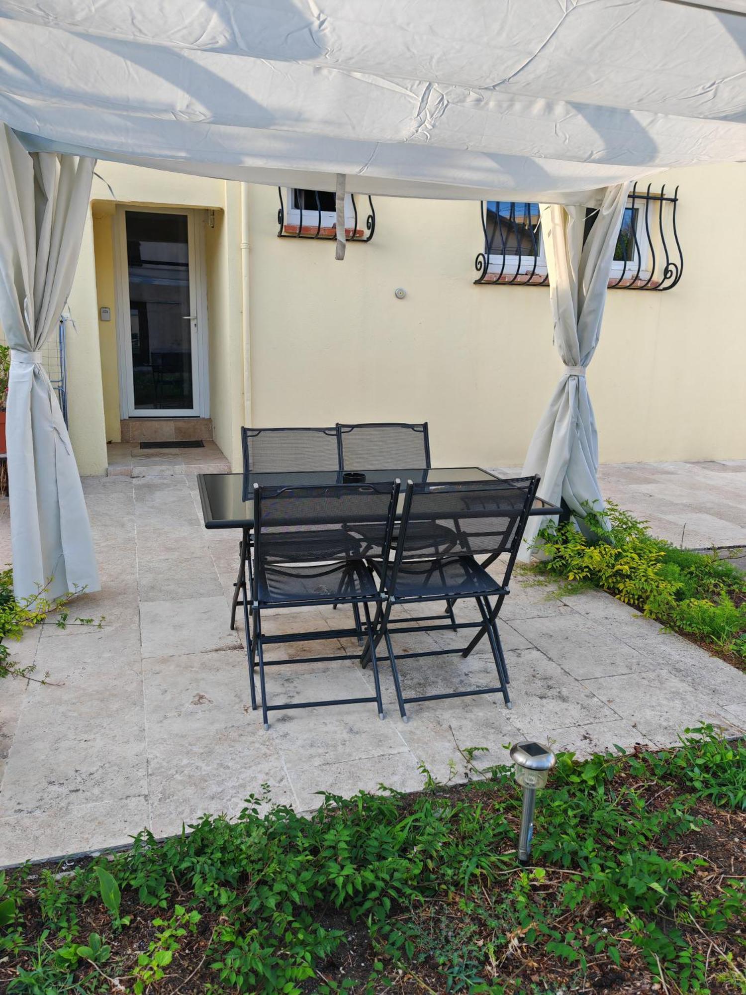 Appartement Climatise Golfe-Juan Plage Vallauris Phòng bức ảnh